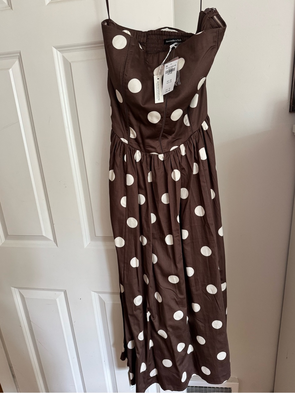 Abercrombie and Fitch Dipped Waist Midi Dress - Picture 3 of 5